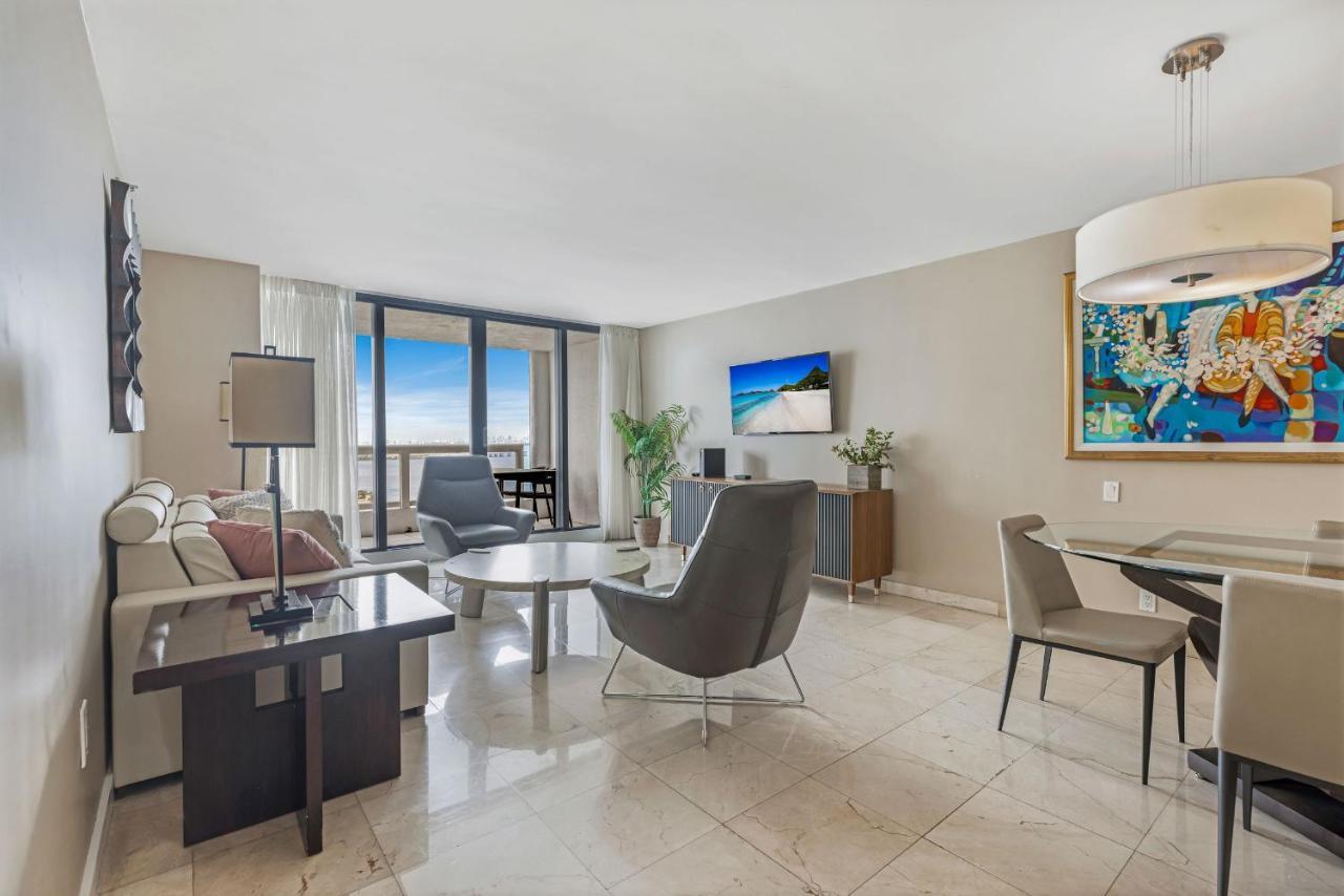 High Rise Comfort With Balcony Doral Exterior foto