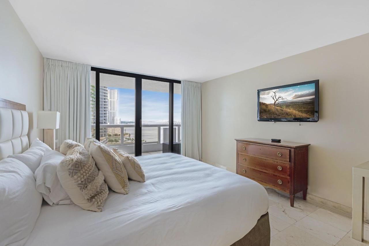High Rise Comfort With Balcony Doral Exterior foto